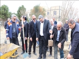 ترغيب و تشویق شهروندان جهت کاشت درخت در مناطق مختلف