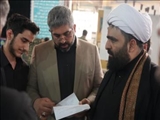 حضور فرماندار قدس در میان نمازگزاران /مشکلات، چالش ها و دغدغه های مردم شنیده شد