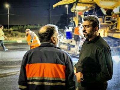 بازدید فرماندار قدس از عملیات آسفالت‌ریزی جاده مواصلاتی روستای زرنان / ۳.۵ کیلومتر راه با اعتبار ۱۰ میلیارد تومان بهسازی شد