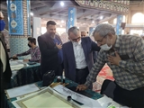 بازید گلی کانی فرماندار شهرستان قدس از میز خدمت ادارات مستقر در مصلی نماز جمعه

