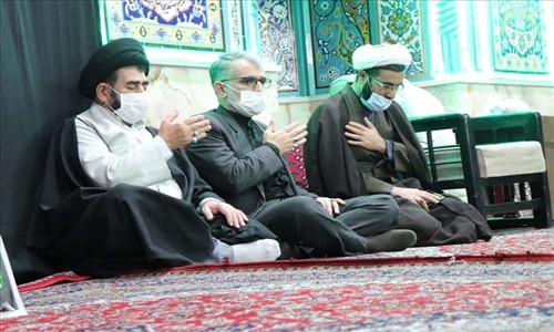 شرکت در مراسم عزاداری شهادت حضرت