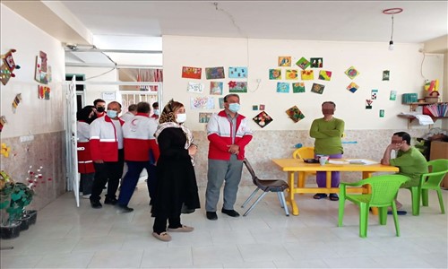 بازدید اعضای داوطلب جمعیت هلال