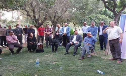 دورهمی مشق قلم در شهرستان قدس