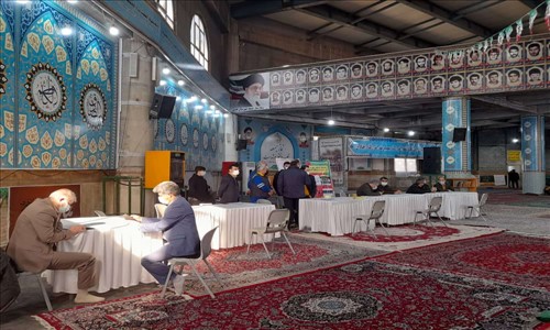 برگزاری میز خدمت مسئولین در مصلی