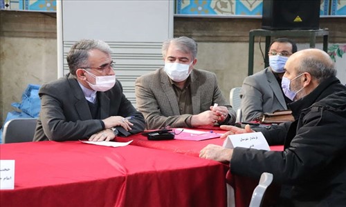  میزخدمت مسئولین به منظور بررسی