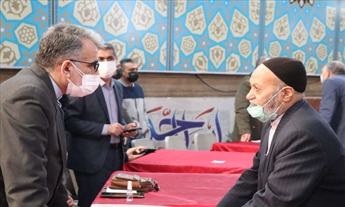  میزخدمت مسئولین به منظور بررسی