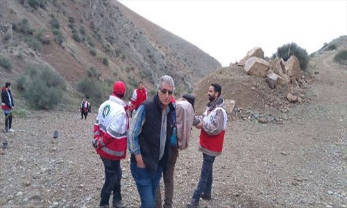 کاشت نهال دوستی به مناسبت روز درختکاری
