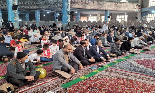 حضور فرماندار قدس  در آئین نماز