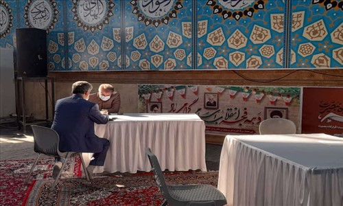 برگزاری میز خدمت مسئولین در مصلی