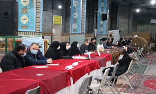  میزخدمت مسئولین به منظور بررسی