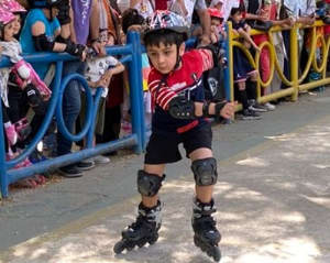 برگزاری مسابقات اسکیت خردسالان