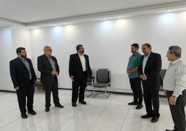 بازدید فرماندار قدس از اداره دامپزشکی/ نظارت بر سلامت ۸ هزار راس دام و ۷۲ هزار مرغ
